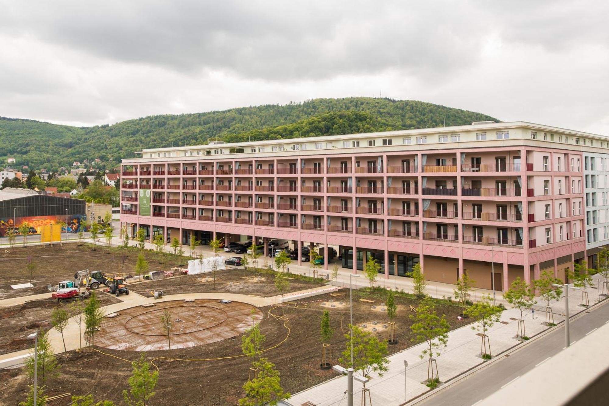 Muzeta Graz - Eco-Friendly Parkview Holiday Apartments In Graz'S Smart City Buitenkant foto